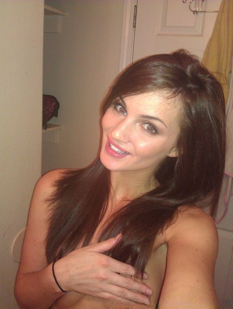 Lily Carter exclusive model pictures