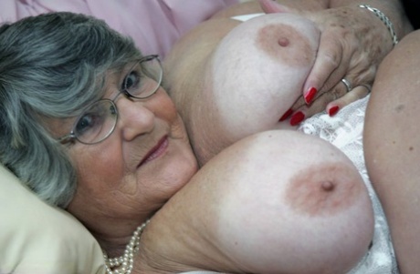 fuckin old tight hairy women thin pretty galleries