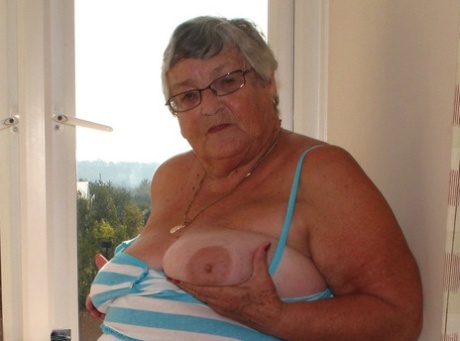 bbw granny anal xxn erotic image