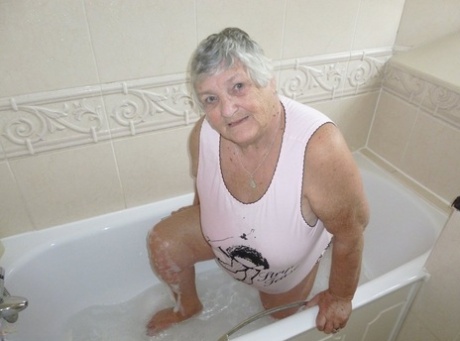 granny bathroom free sexy img