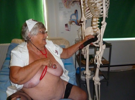 flabby grannytures beautiful naked pic