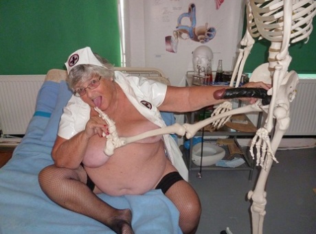 hot old milf o granny sexy xxx photo