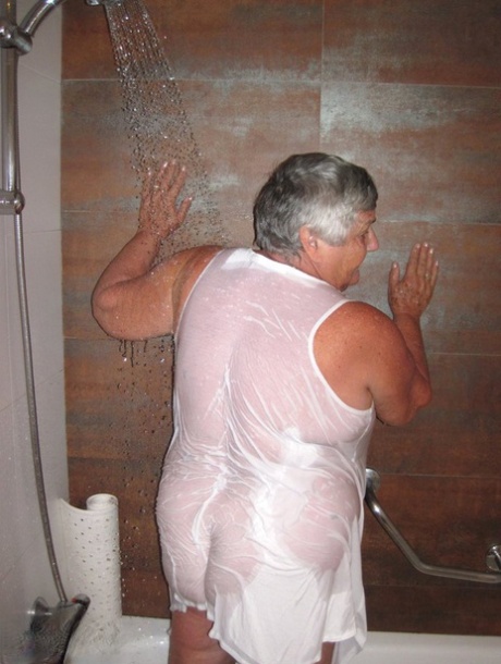 80 yrf old granny suck hot naked image