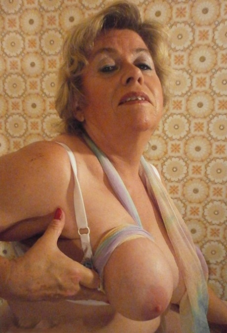 fc2 granny erotic pic