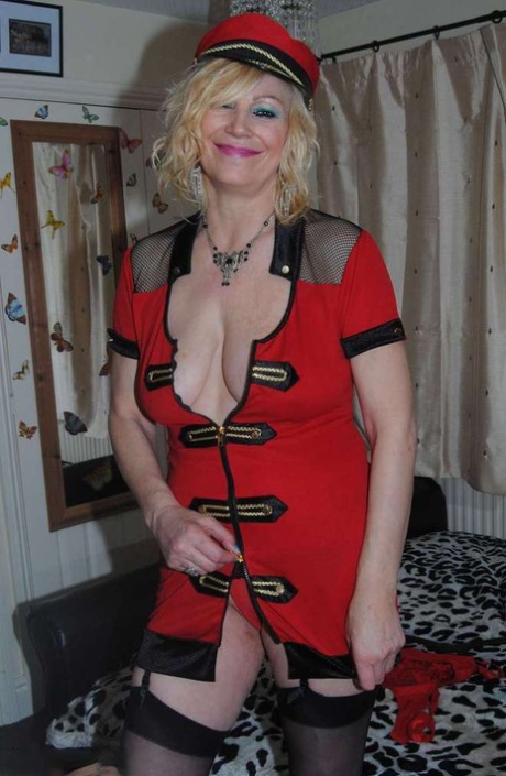 mature stiletto diva perfect photo