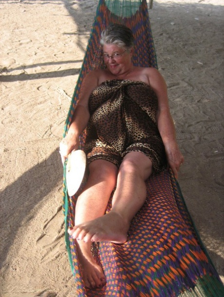 senior granny nudist camp free xxx pictures