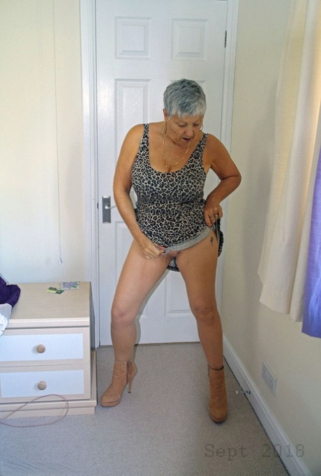 bbc older woman free sex pics