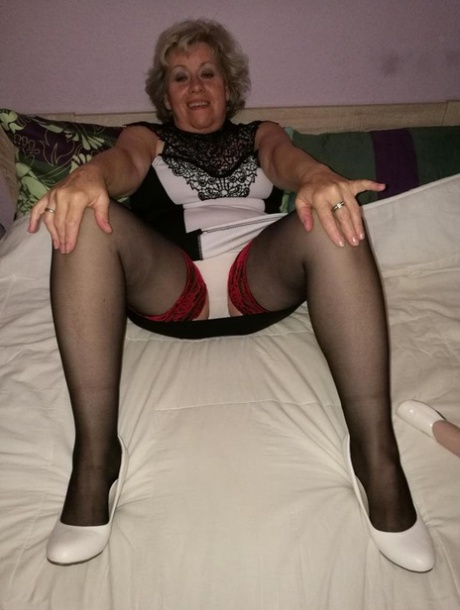 american granny hot naked galleries