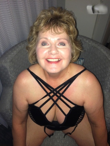 mature cunt ball suck sexy nudes pics