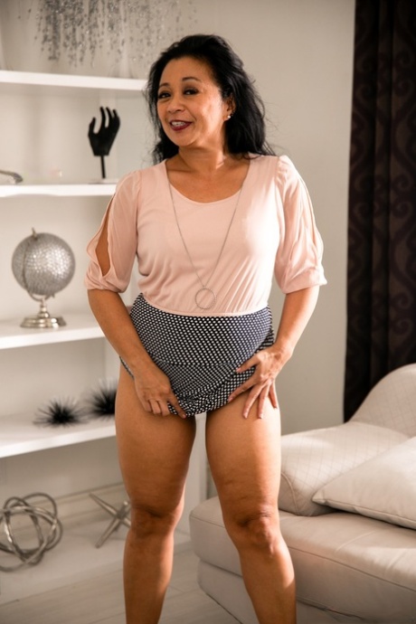 fat old women sucks sons cocks porn image