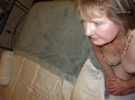 granny frone beautiful naked pic