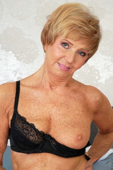 massive cock granny beautiful xxx img