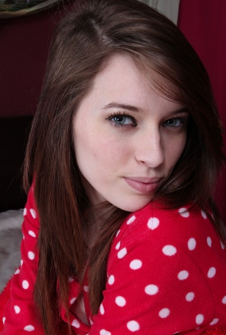 Caitlin McSwain sex model picture