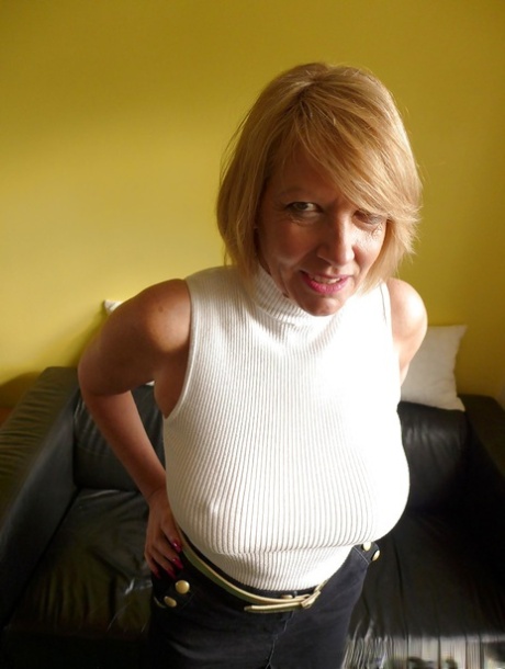 mature mommy beautiful porn images