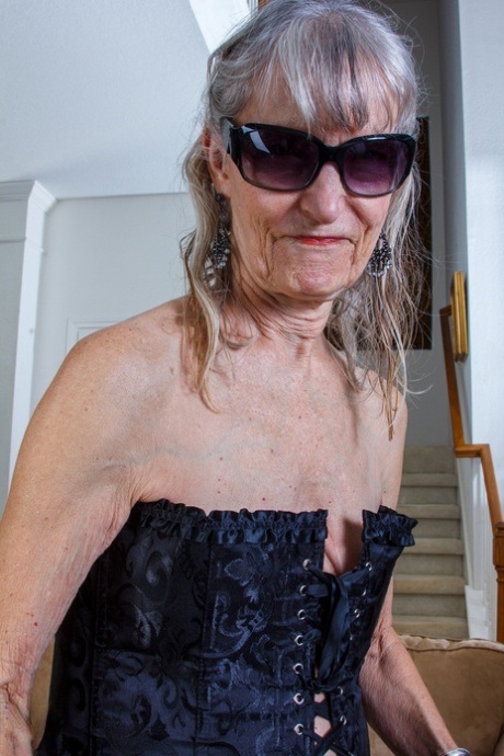 90 year old woman pregnant xxx picture